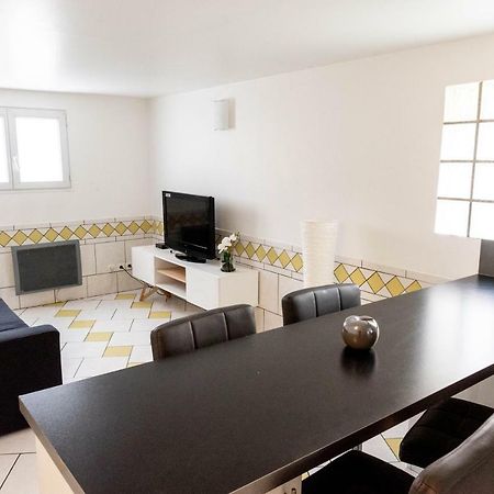 Charmant 2 Pieces Moderne Clichy-sous-Bois 外观 照片