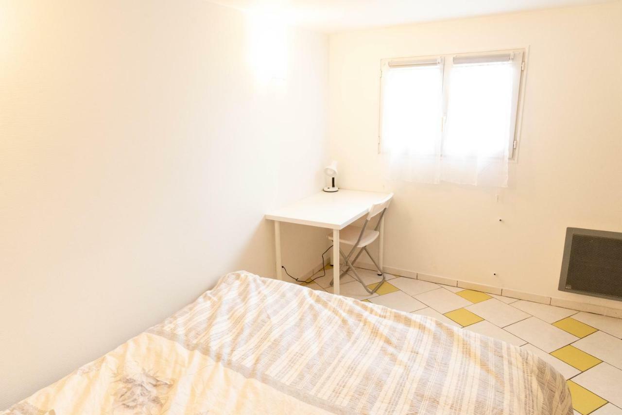Charmant 2 Pieces Moderne Clichy-sous-Bois 外观 照片