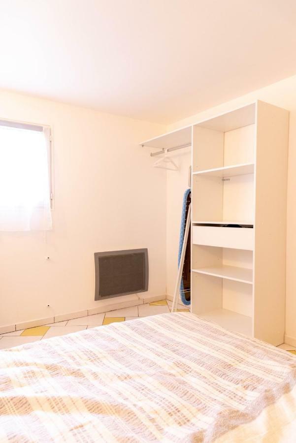 Charmant 2 Pieces Moderne Clichy-sous-Bois 外观 照片